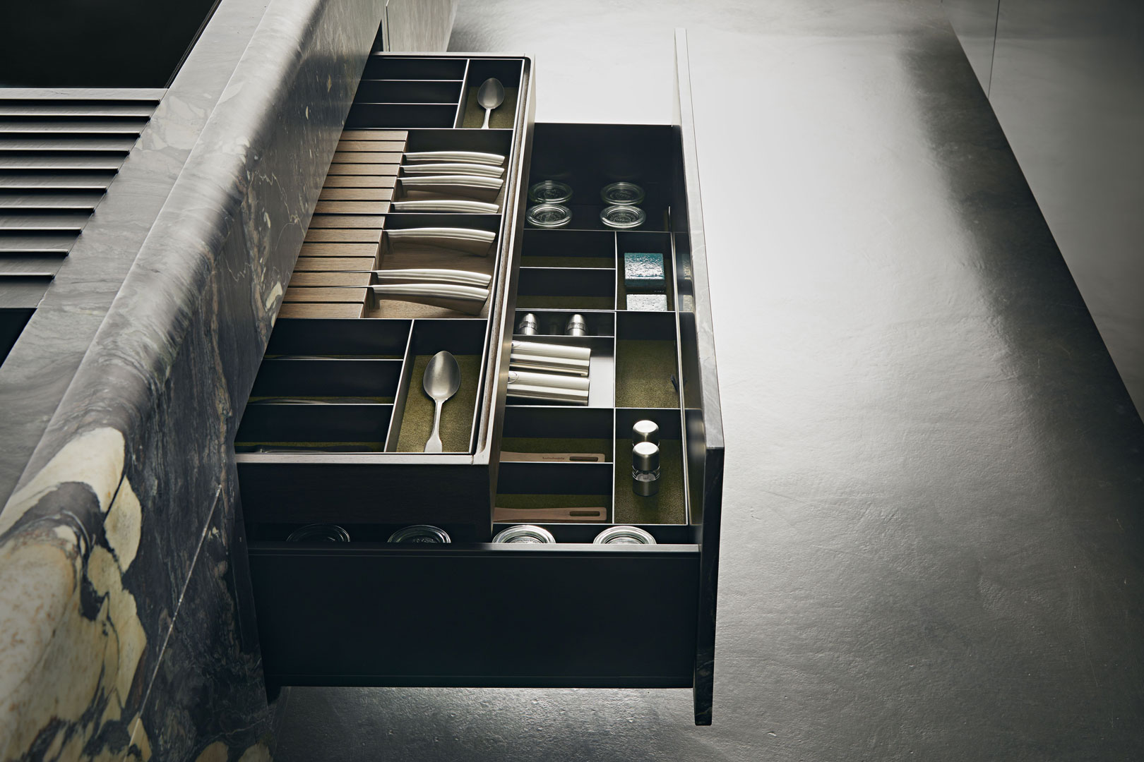 IMAGE GALLERY